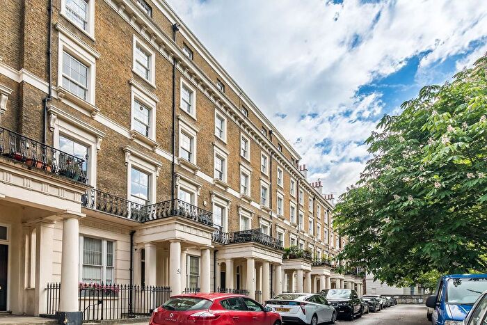 2 Bedroom Flat To Rent In Gloucester Gardens, Bayswater, London, W2
