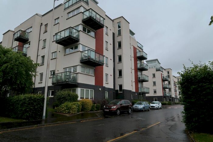 2 Bedroom Flat To Rent In Redshank Avenue, Braehead, Renfrew, PA4