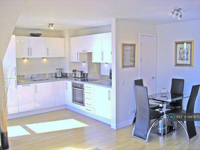 1 Bedroom Flat To Rent In Wapping High St, London, E1W