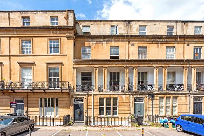 2 Bedroom Apartment To Rent In Buckingham Place, Clifton, Bristol, BS8
