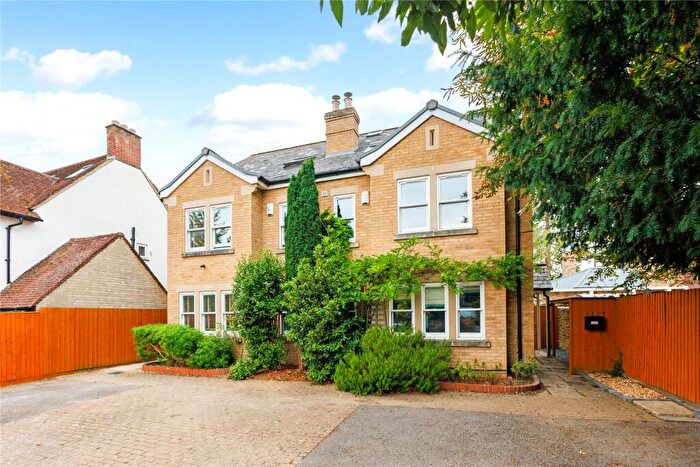 4 Bedroom Semi-Detached House To Rent In Banbury Road, Oxford, Oxfordshire, OX2