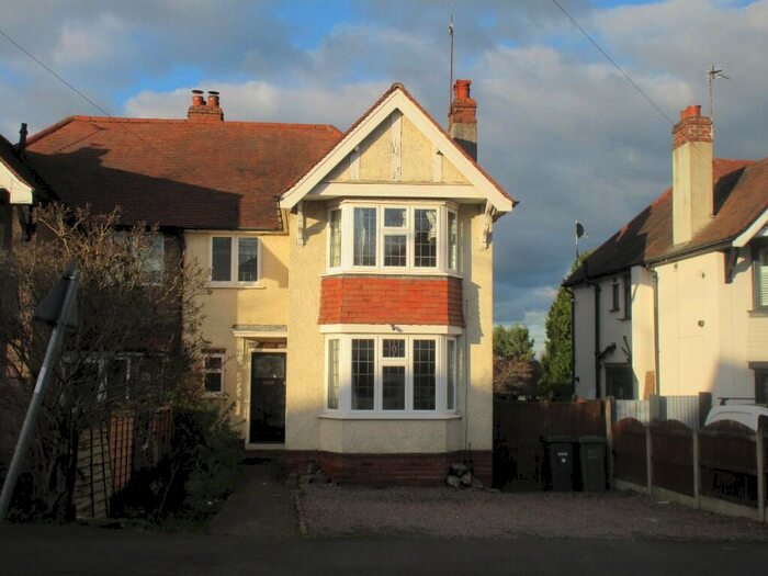 3 Bedroom Semi-Detached House To Rent In Sutton Park Road, Kidderminster, Worcestershire, DY11