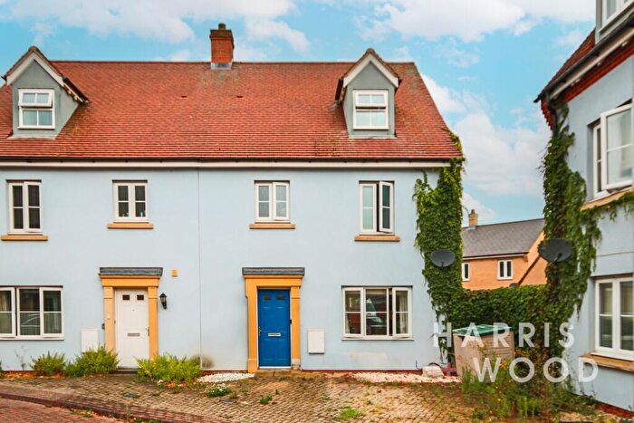 4 Bedroom Semi-Detached House For Sale In Kirk Way, Colchester, Essex, CO4