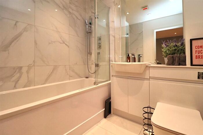 1 Bedroom Maisonette To Rent In Woking, Surrey, GU21