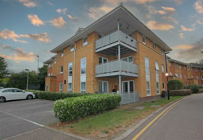 1 Bedroom Apartment To Rent In Manning Gardens, Addiscombe, CR0