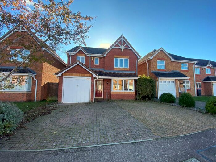 4 Bedroom House To Rent In Campaign Close, Wootton, NN4