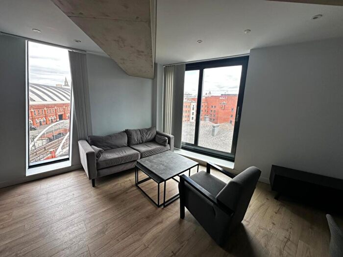 Apartment To Rent In Axis Tower, Whitworth Street West, Manchester, M1
