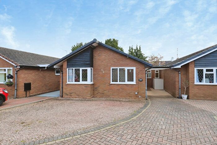 3 Bedroom Bungalow For Sale In Court Close, Kidderminster, Worcestershire, DY11