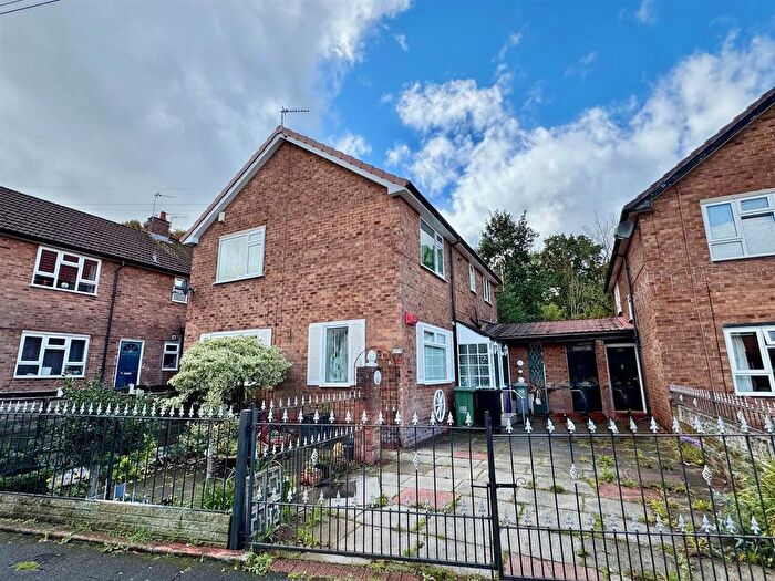 2 Bedroom Flat For Sale In Keswick Road, Timperley, WA15
