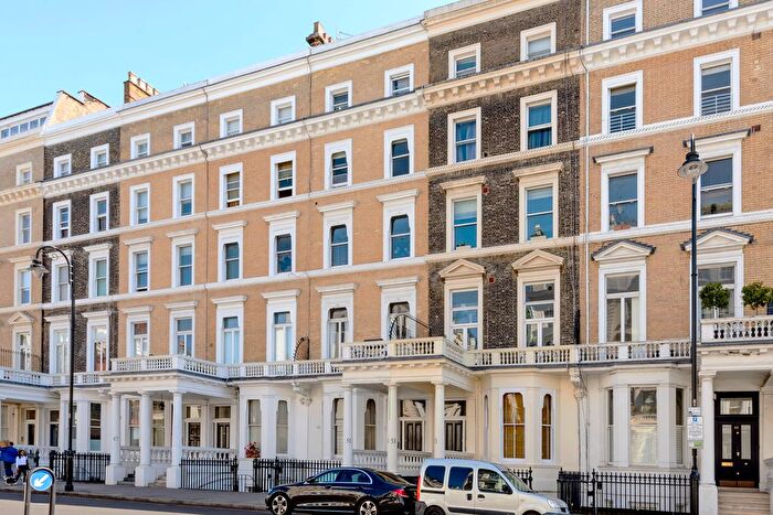 4 Bedroom Flat For Sale In Gloucester Road, South Kensington, SW7