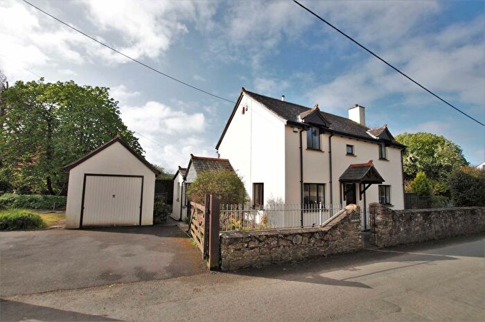 3 Bedroom Detached House To Rent In Diddies Road, Stratton, EX23