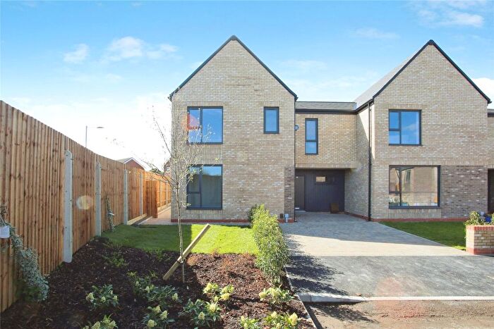 4 Bedroom Semi Detached House For Sale In Shores Fold, Levenshulme, Manchester, M19