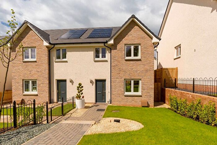 3 Bedroom Semi-Detached House For Sale In Builyeon Road, Queensferry, EH30