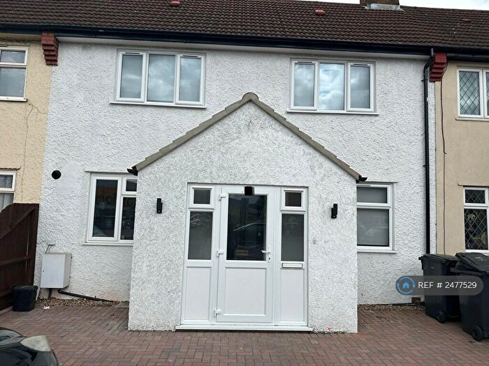 3 Bedroom Terraced House To Rent In Purley Way, Croydon, CR0