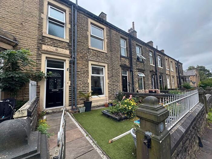 3 Bedroom Terraced House To Rent In Arnold Avenue, Huddersfield, HD2