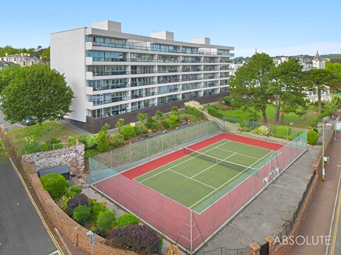 2 Bedroom Flat For Sale In Seaway Lane, Torquay, TQ2