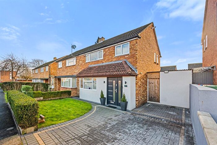 3 Bedroom Semi Detached House For Sale In Selkirk Grove, Bletchley, Milton Keynes, MK3