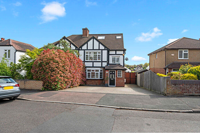 4 Bedroom Semi Detached House For Sale In Harrow Road, Carshalton Beeches, SM5