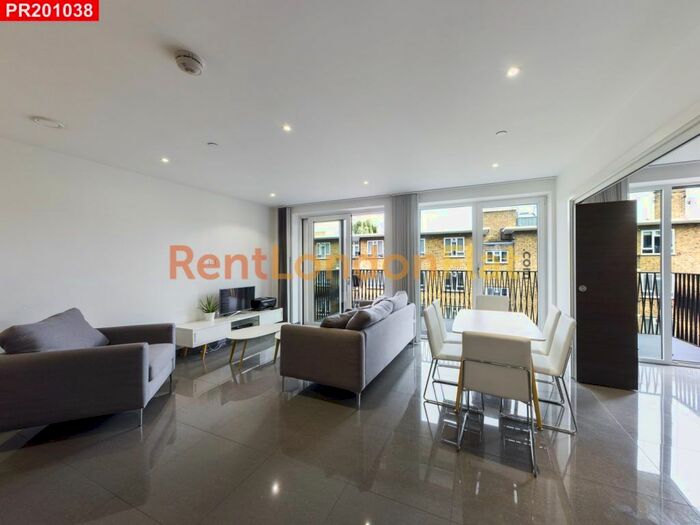 3 Bedroom Flat To Rent In Glade Path, London, SE1