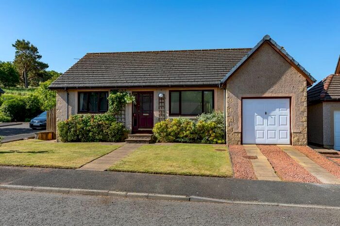 3 Bedroom Detached Bungalow For Sale In Murison Hill, Selkirk, TD7