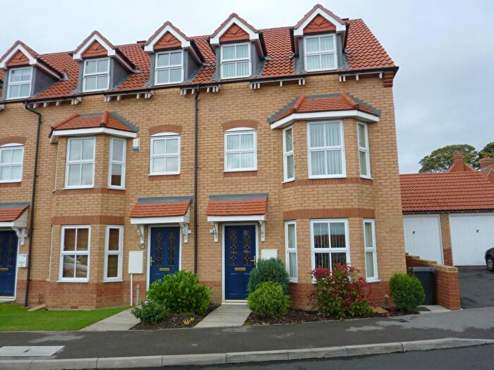 3 Bedroom Town House For Sale In Walcher Gardens, Bishop Auckland, DL14