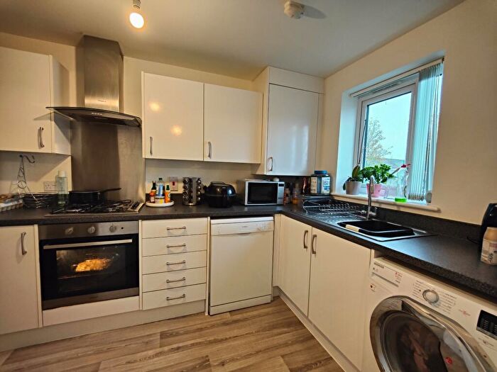 2 Bedroom House To Rent In Thompson Avenue, Edlington, Doncaster, Uk, DN12