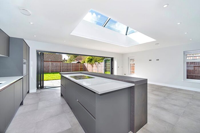 5 Bedroom Detached House To Rent In Manor Fields, Milford, GU8