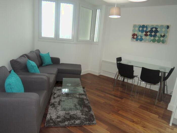 1 Bedroom Apartment To Rent In One Hagley Road, Hagley Road, Birmingham, B16