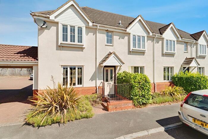 3 Bedroom Semi Detached House For Sale In Byron Close, Stowmarket, IP14