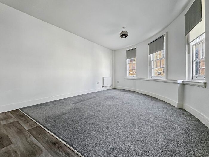 1 Bedroom Flat To Rent In Market Place, Dartford, DA1