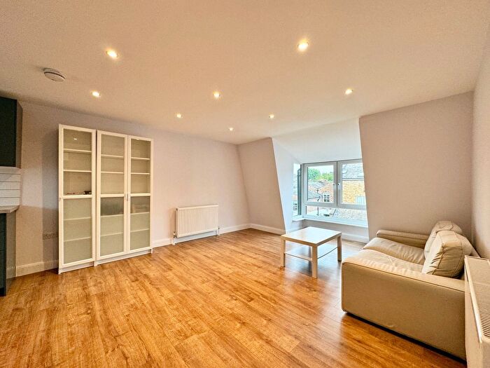 2 Bedroom Flat To Rent In Landseer Road, London, N19