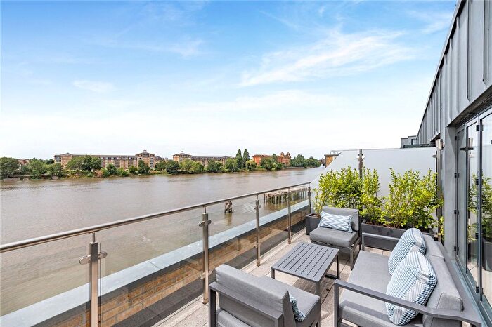 3 Bedroom Town House For Sale In Oxbridge Terrace, Palace Wharf, W6