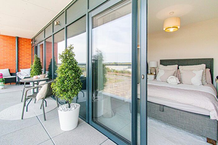 1 Bedroom Apartment For Sale In Kingman Way, Newbury, Berkshire, RG14