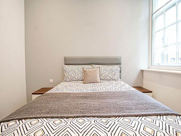 1 Bedroom Apartment To Rent In Apt, Park Square Residence #, LS1