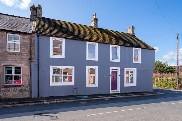 4 Bedroom End Of Terrace House For Sale In Main Street, Reston, Eyemouth, TD14