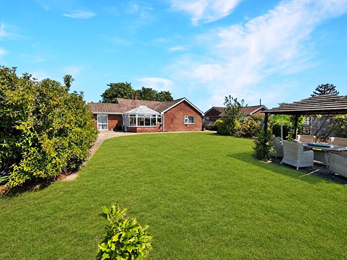4 Bedroom Detached Bungalow For Sale In Northwood Green, Spacious Detached Bungalow, GL14