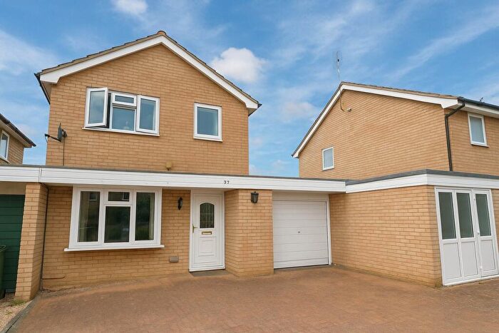 3 Bedroom Link Detached House For Sale In Towning Close, Deeping St James, Market Deeping, PE6