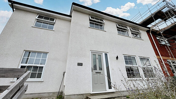 7 Bedroom Semi-Detached House To Rent In Crome Road, Bristol, , Gb, BS7