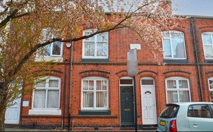 2 Bedroom Terraced House To Rent In Avenue Road Extension, Leicester, LE2