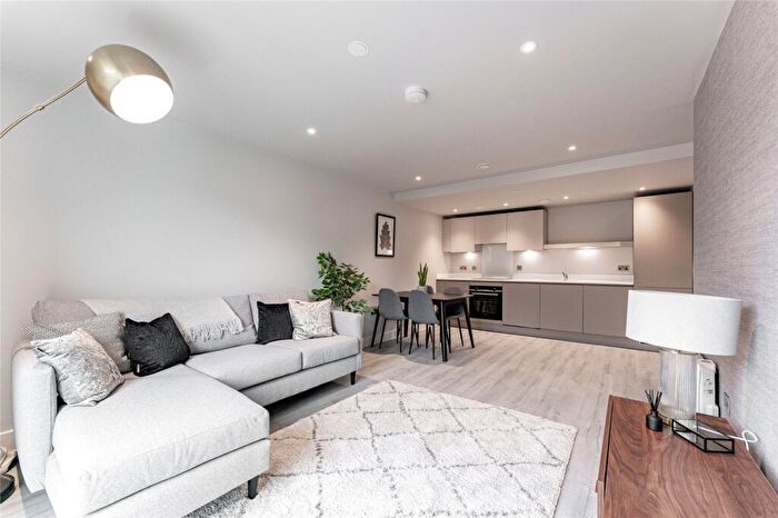 2 Bedroom Apartment To Rent In St Martins Place, Broad Street, Birmingham, West Midlands, B15