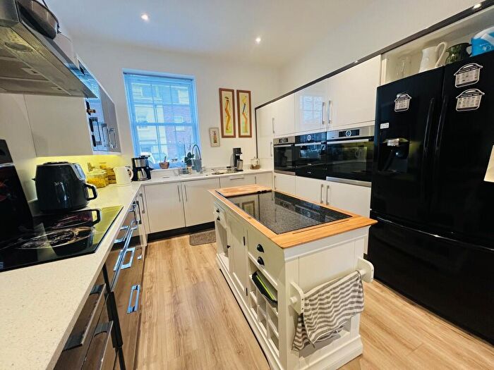 5 Bedroom Town House To Rent In Officers Gardens, Royal Clarence Marina, PO12