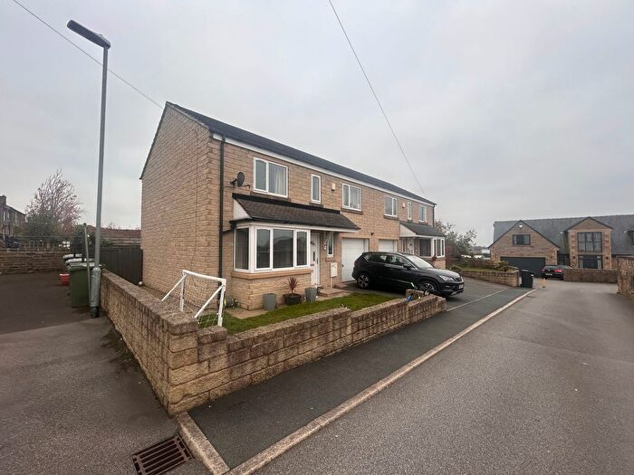 3 Bedroom Semi-Detached House To Rent In Leeds Road, Dewsbury, WF12