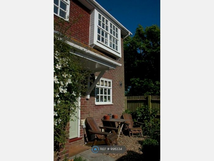 3 Bedroom End Of Terrace House To Rent In Fitzalan Mews, Arundel, BN18