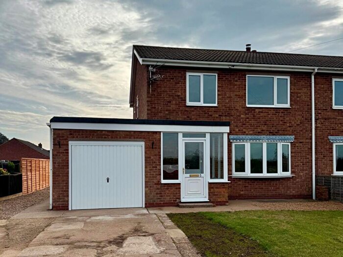 3 Bedroom Semi-Detached House To Rent In Eastoft Road, Luddington, DN17