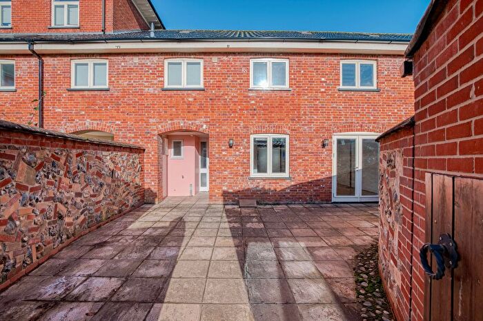 4 Bedroom Terraced House For Sale In Cherry Tree Court, Diss, IP22