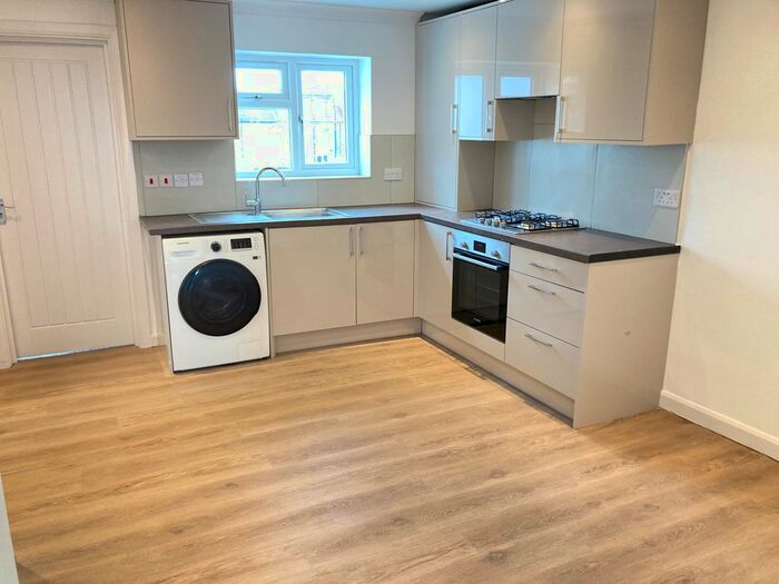 2 Bedroom Flat To Rent In Very Near Middleton Avenue Area, Greenford, UB6