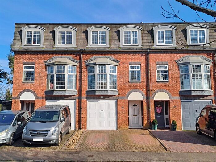 4 Bedroom Town House For Sale In Hamilton Close, Rustington, BN16