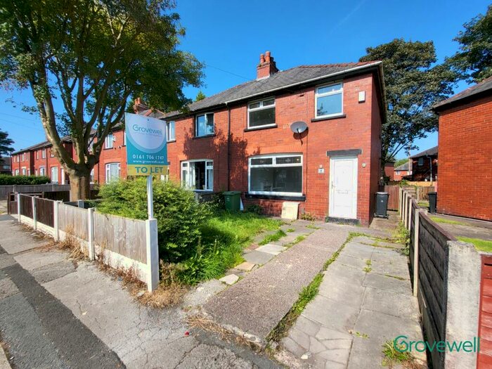 3 Bedroom Semi-Detached House To Rent In Kingsway, Kearsley, Bolton, BL4