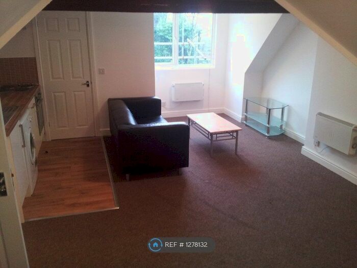 Studio To Rent In Stratford Road, Shirley, Solihull B90