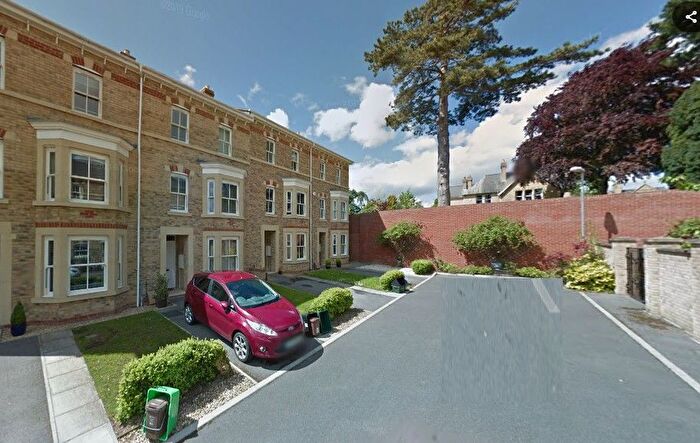 4 Bedroom Terraced House To Rent In White Willow Gardens, Staplegrove, TA1